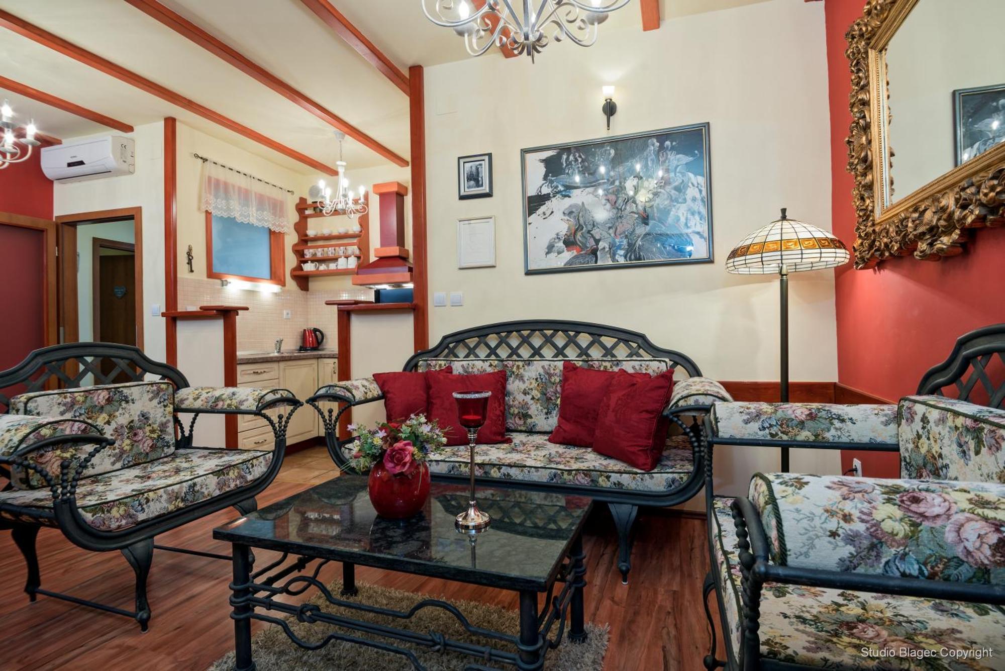 Emperor'S Suites สปลิท ภายนอก รูปภาพ