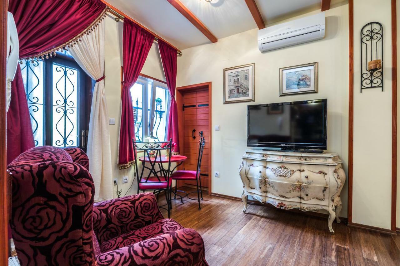 Emperor'S Suites สปลิท ภายนอก รูปภาพ